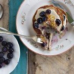 Vegan-Pancakes-and-Chocolate-Tahini-Sauce-with-Blueberries